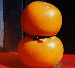 女人吃柿子有什么好處？女人吃柿子好嗎？