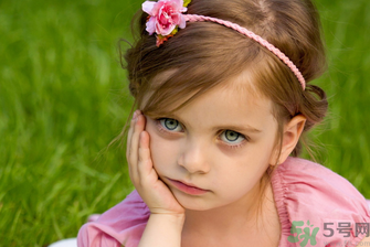 小孩能吃柿子嗎？小孩吃柿子好不好？