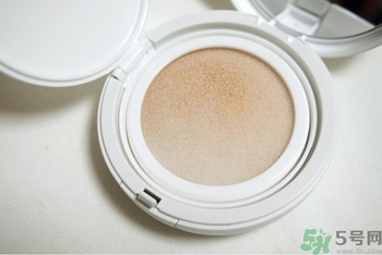 w.lab雪花氣墊色號 w.lab黑色白色雪花氣墊試色圖 w.lab雪花氣墊色號 w.lab黑色白色雪花氣墊試色圖