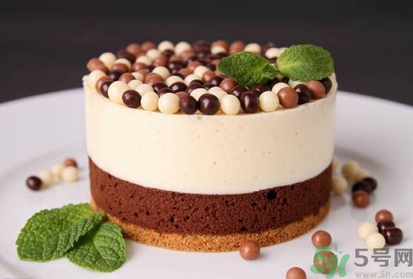 蛋糕過期了還能吃嗎？蛋糕過期了吃了怎么辦？