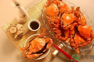 大閘蟹放冰箱死了還能吃嗎？大閘蟹放冰箱冰凍死了還能吃嗎？