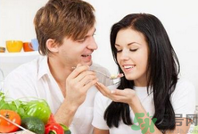 懷孕初期應(yīng)注意什么？懷孕初期吃什么好？