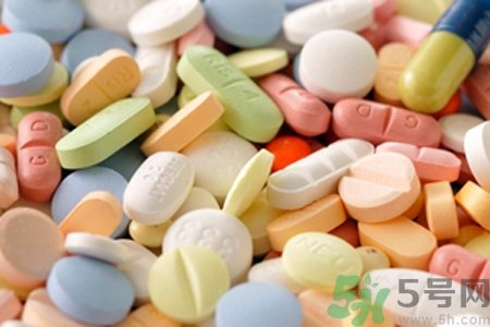 吃避孕藥前可以吃東西嗎？吃避孕藥前吃東西有影響嗎？