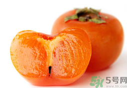 新鮮柿子皮可以吃嗎？吃了柿子皮怎么辦？