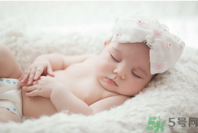 10月份可以斷奶嗎？幾月份斷奶最好？