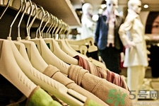 20度到30度穿什么衣服秋天? 20度到30度穿什么衣服秋天?