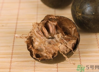 羅漢果泡水要去殼嗎？羅漢果泡水泡多久？