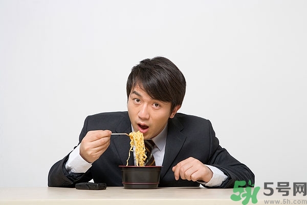 韓國拉面和中國方便面的區(qū)別 韓國拉面和中國方便面的區(qū)別