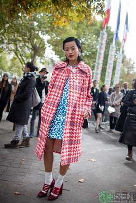 十月可以穿涼鞋嗎？十月怎么穿涼鞋不冷？