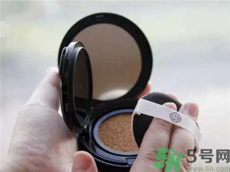 資生堂智能氣墊粉底多少錢?資生堂智能氣墊粉底專柜價格 資生堂智能氣墊粉底多少錢?資生堂智能氣墊粉底專柜價格