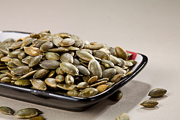 吃南瓜子的好處和壞處,吃南瓜子有什么好處和壞處 吃南瓜子的好處和壞處,吃南瓜子有什么好處和壞處