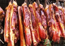 臘肉的營養(yǎng)價值 臘肉的功效與作用 臘肉的營養(yǎng)價值 臘肉的功效與作用