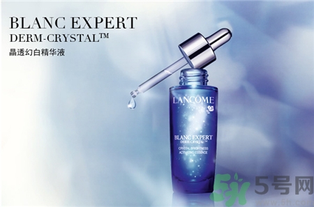 肌底液和精華液的區(qū)別 肌底液和精華液的順序 肌底液和精華液的區(qū)別 肌底液和精華液的順序