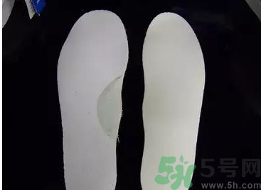 貝殼頭怎么看真假?阿迪達(dá)斯貝殼頭真假辨別 貝殼頭怎么看真假?阿迪達(dá)斯貝殼頭真假辨別