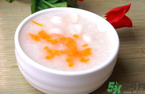 新鮮百合可以煮粥嗎？新鮮百合怎么煮粥？