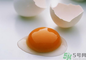 雞蛋黃發(fā)紅是怎么回事？雞蛋黃發(fā)紅可以吃嗎？
