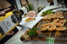 橄欖油可以當潤滑劑嗎?橄欖油當潤滑劑健康嗎 橄欖油可以當潤滑劑嗎?橄欖油當潤滑劑健康嗎