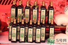 橄欖油可以直接喝嗎?橄欖油喝了有什么好處 橄欖油可以直接喝嗎?橄欖油喝了有什么好處