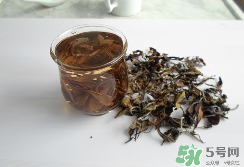 例假期間可以喝白茶嗎?月經(jīng)期間喝白茶好嗎 例假期間可以喝白茶嗎?月經(jīng)期間喝白茶好嗎