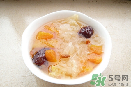 小孩能吃銀耳紅棗湯嗎？寶寶可以喝銀耳紅棗湯嗎？