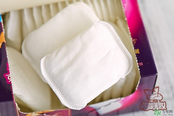 尤妮佳化妝棉新舊包裝對比 尤妮佳化妝棉新舊包裝區(qū)別 尤妮佳化妝棉新舊包裝對比 尤妮佳化妝棉新舊包裝區(qū)別