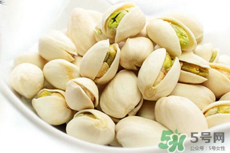 開心果受潮了還能吃嗎？開心果放潮了怎么辦？