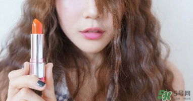 catrice變色唇膏粉管和銀管有什么區(qū)別? catrice變色唇膏粉管和銀管有什么區(qū)別?