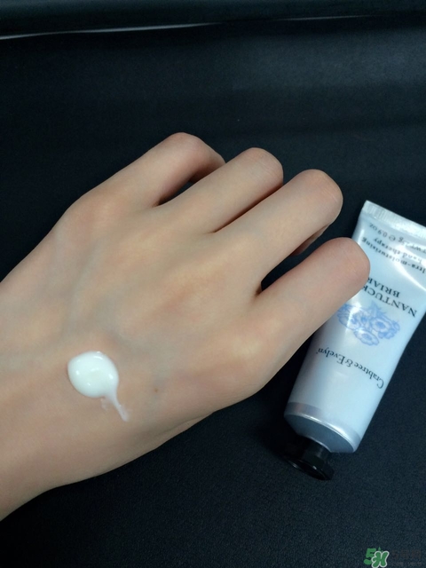 瑰柏翠護(hù)手霜多少錢?瑰柏翠護(hù)手霜專柜價(jià)格 瑰柏翠護(hù)手霜多少錢?瑰柏翠護(hù)手霜專柜價(jià)格