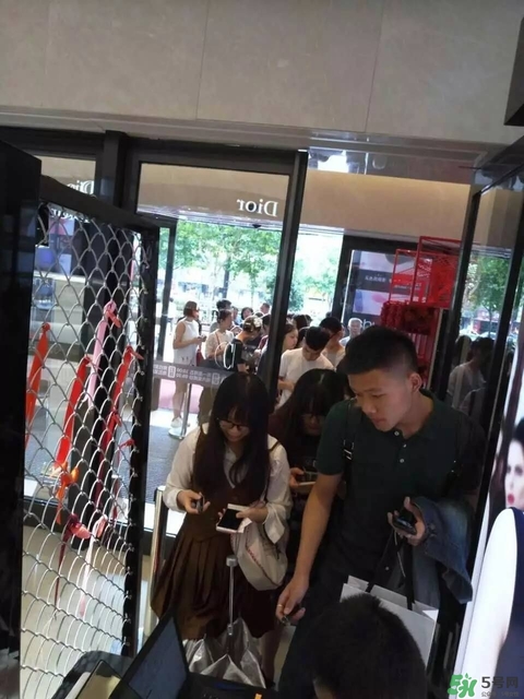 紀(jì)梵?？诩t哪里可以刻字？紀(jì)梵?？诩t刻字時(shí)間刻字字體