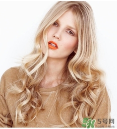 南瓜色口紅適合什么人？南瓜色口紅適合什么膚色？