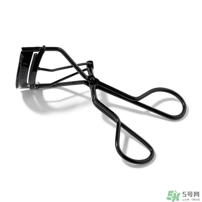 睫毛夾可以帶上飛機(jī)嗎？睫毛夾可以托運嗎？