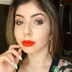 南瓜色口紅適合什么人？南瓜色口紅適合什么膚色？