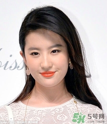 南瓜色口紅適合什么人？南瓜色口紅適合什么膚色？