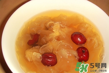 銀耳湯能天天喝嗎？銀耳湯一天中什么時候喝最好？