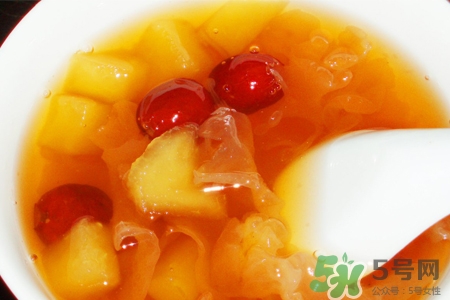 ?銀耳湯經(jīng)常喝有什么好處？經(jīng)常喝銀耳湯有副作用嗎？