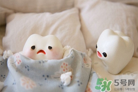 月子期間可以刷牙嗎？坐月子如何正確刷牙？