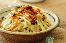 苤藍(lán)的營(yíng)養(yǎng)價(jià)值 苤藍(lán)的功效與作用 苤藍(lán)的營(yíng)養(yǎng)價(jià)值 苤藍(lán)的功效與作用