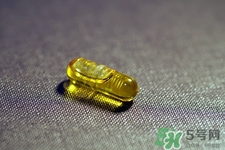 孕婦可以吃維生素ad軟膠囊嗎?孕婦維生素ad滴劑怎么吃 孕婦可以吃維生素ad軟膠囊嗎?孕婦維生素ad滴劑怎么吃