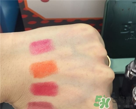 貝玲妃以假亂真雙色唇膏試色 benefit雙色唇膏組合試色 貝玲妃以假亂真雙色唇膏試色 benefit雙色唇膏組合試色