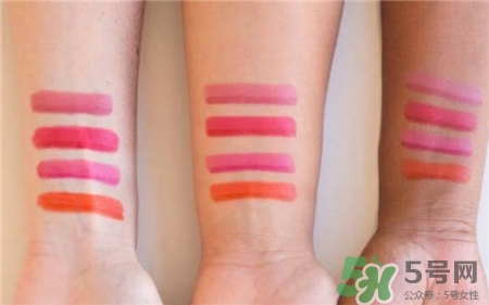 貝玲妃以假亂真雙色唇膏試色 benefit雙色唇膏組合試色 貝玲妃以假亂真雙色唇膏試色 benefit雙色唇膏組合試色