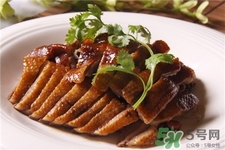 鵝肉的營養(yǎng)價值 鵝肉的功效與作用 鵝肉的營養(yǎng)價值 鵝肉的功效與作用