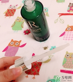 赫蓮娜綠寶瓶怎么用？赫蓮娜綠寶瓶精華使用方法