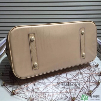 lv alma bb真假怎么辨別?alma bb真假鑒別圖 lv alma bb真假怎么辨別?alma bb真假鑒別圖