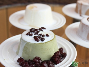 布丁和果凍的區(qū)別 布丁的功效作用 布丁和果凍的區(qū)別 布丁的功效作用