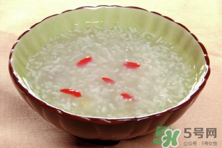 冬天吃米酒能驅(qū)寒嗎？冬天吃米酒有什么好處？