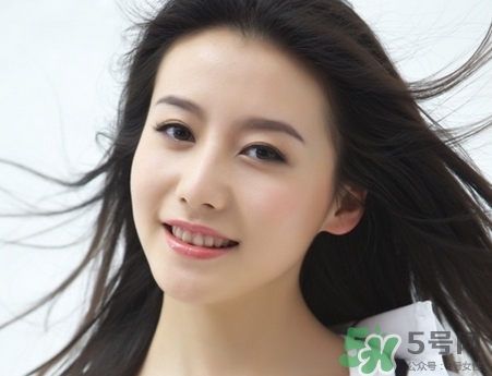 鼻子上長(zhǎng)痘痘又紅又腫是什么回事?怎么辦? 鼻子上長(zhǎng)痘痘又紅又腫是什么回事?怎么辦?