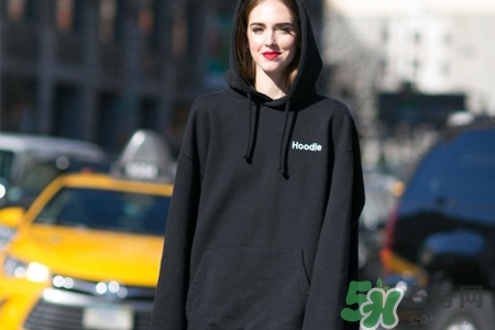 衛(wèi)衣冬天能穿嗎？冬天適合穿衛(wèi)衣嗎？