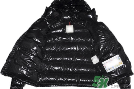 羽絨服被壓扁了怎么辦？羽絨服被壓扁后怎么恢復？