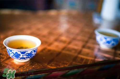 苦丁茶孕婦可以喝嗎?孕婦喝苦丁茶好嗎 苦丁茶孕婦可以喝嗎?孕婦喝苦丁茶好嗎