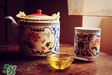 荷葉茶可以加蜂蜜嗎?荷葉茶加蜂蜜好喝嗎 荷葉茶可以加蜂蜜嗎?荷葉茶加蜂蜜好喝嗎